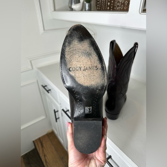 **SOLD**Cody James Men’s Cowboy Boots – Size 10D Burgundy Oxblood Leather - Picture 8 of 9